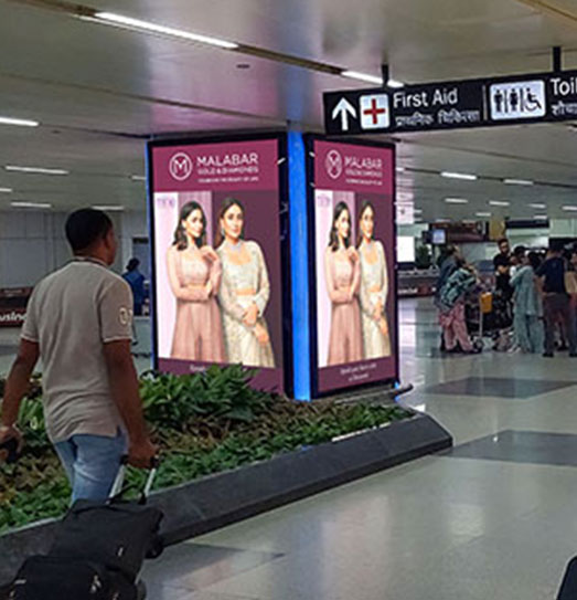 Advertise at Delhi Airport